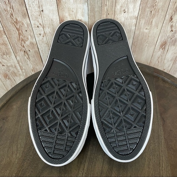 Converse CTAS Ox Star Print Low Top Shoe Size 8 Women - Picture 8 of 9